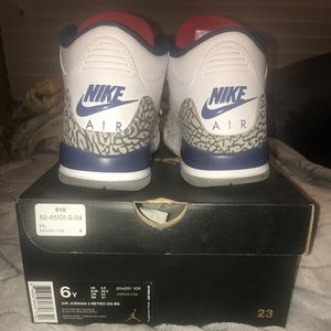 AIR JORDAN RETRO 3 6Y EUC